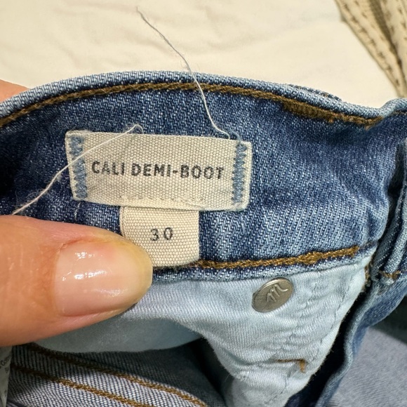 Madwell Cali Demi-Boot Jeans in Comfort Stretch Raw Hem Size 30 - Picture 16 of 16